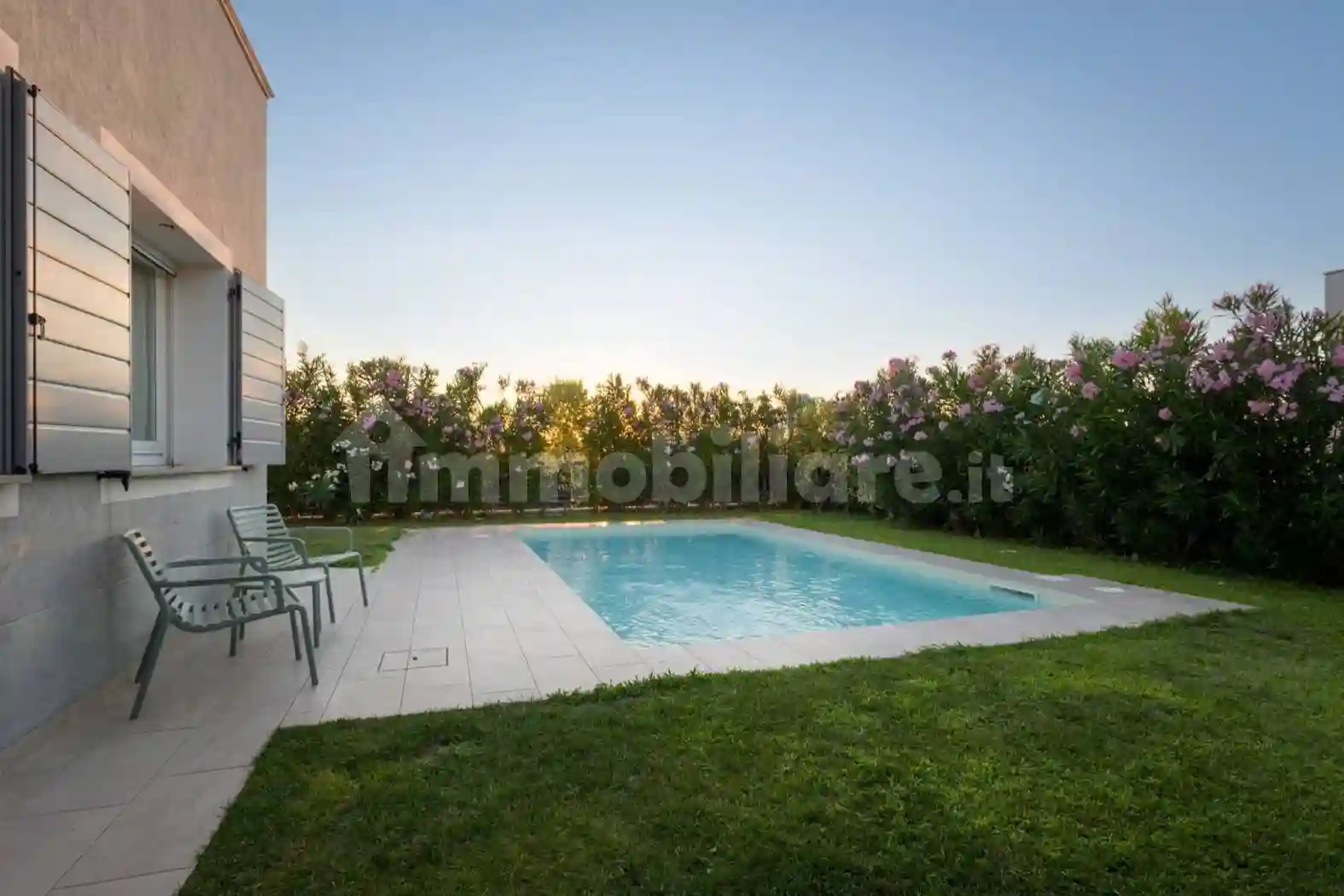 Villa - foto 2