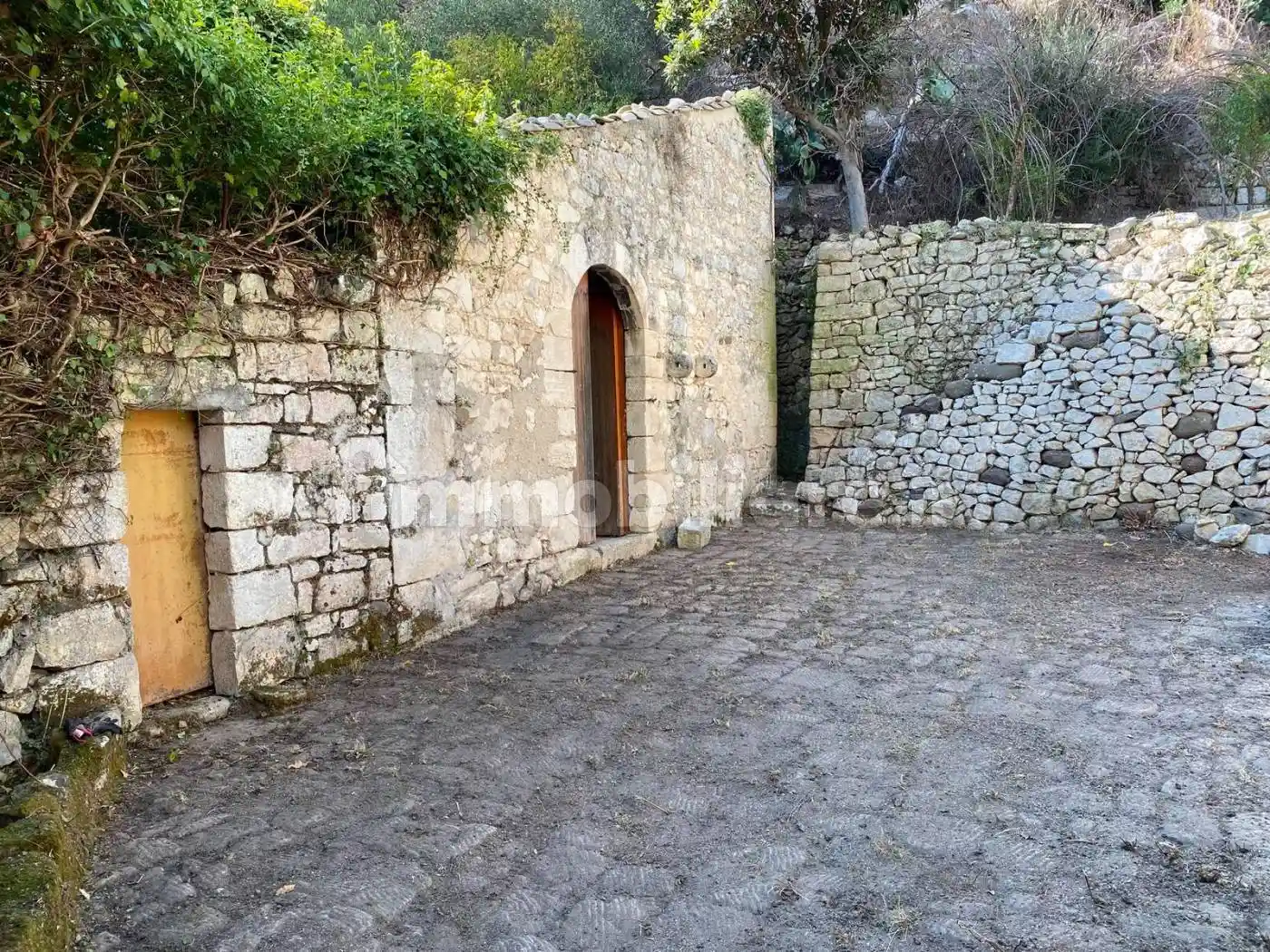 Rustico - Casale in vendita a Giarratana