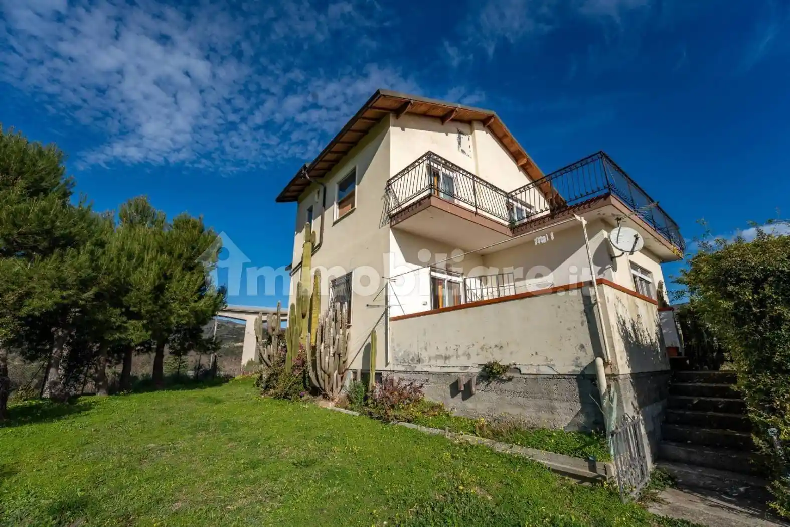 Villa in vendita a Costarainera
