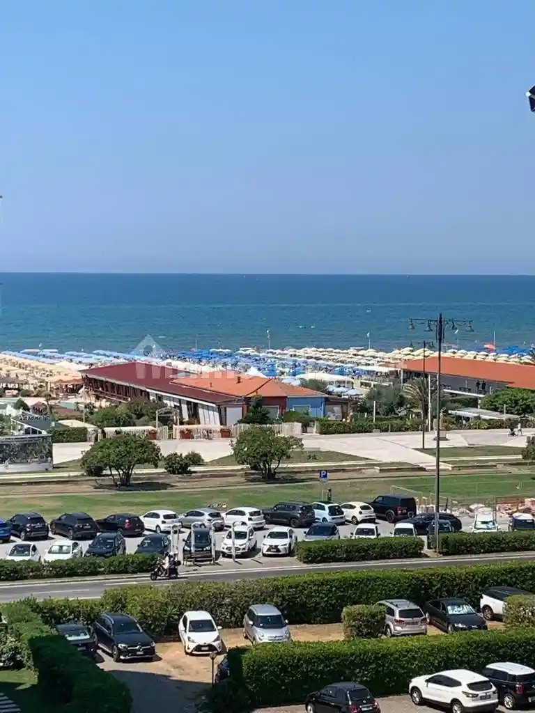 Appartamento in affitto a Viareggio