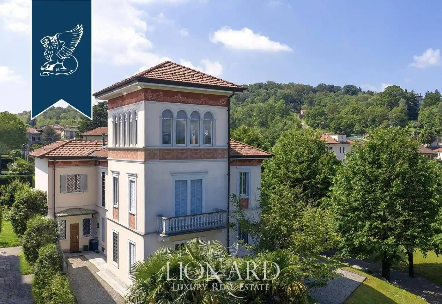 Villa in vendita a Buguggiate