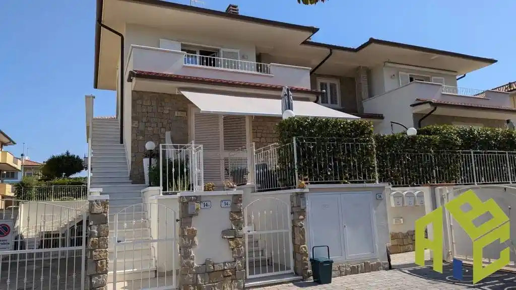 Appartamento in vendita a Rosignano Marittimo