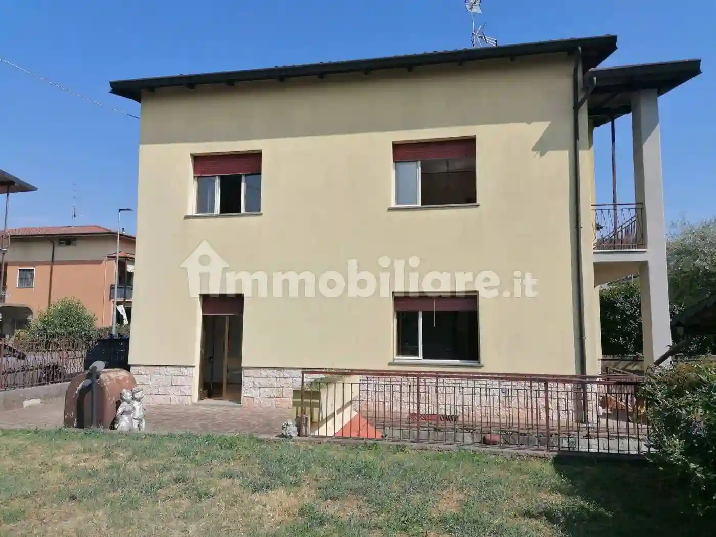 Villa - foto 2