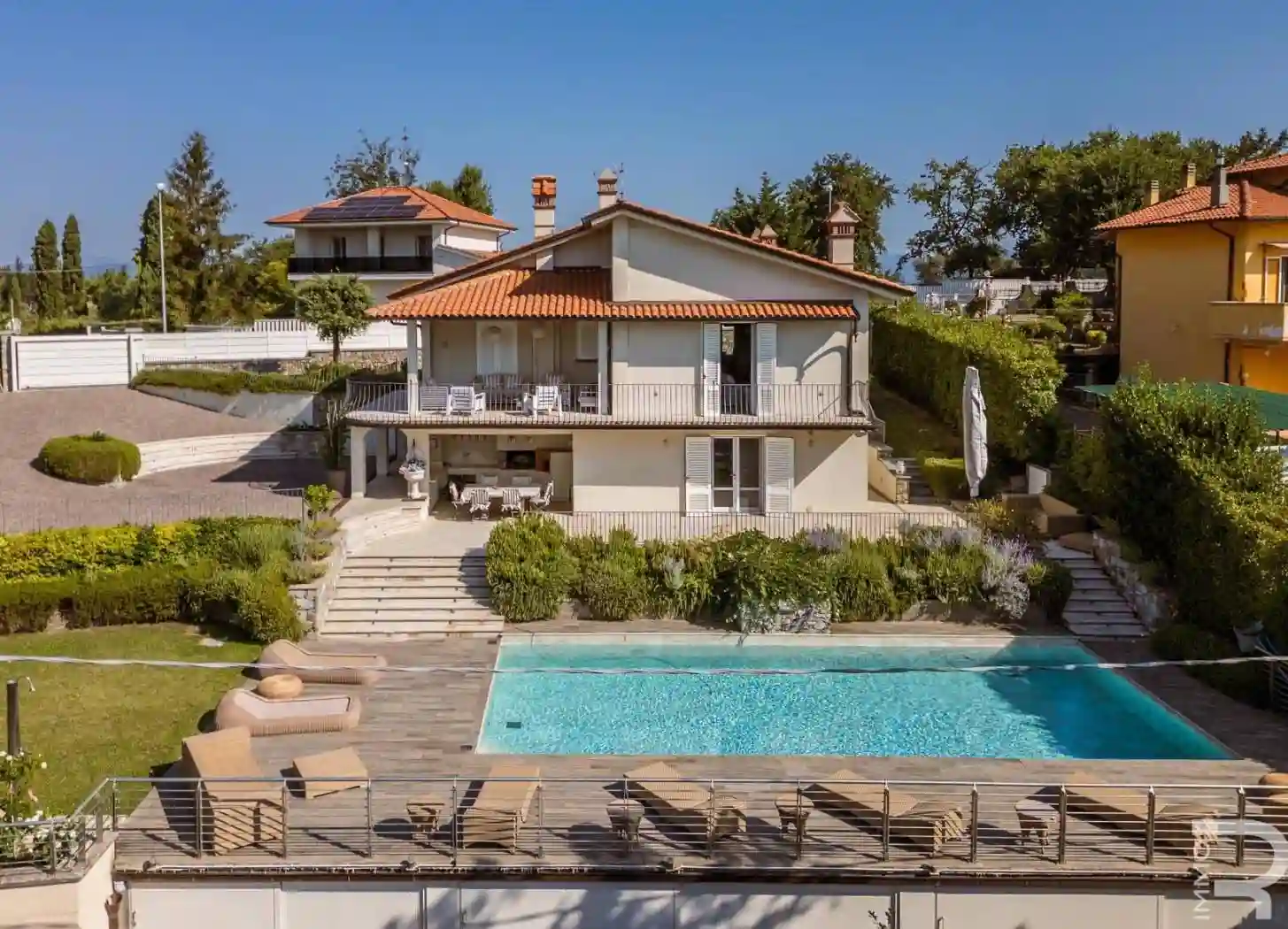 Villa - foto 2