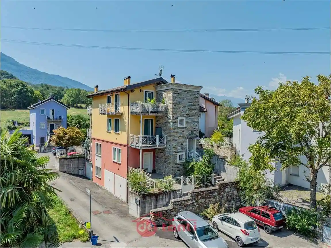 Appartamento in vendita a Colico