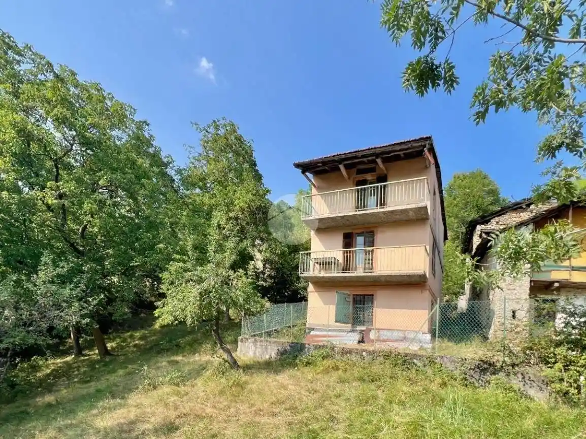 Casa indipendente in vendita a Viù