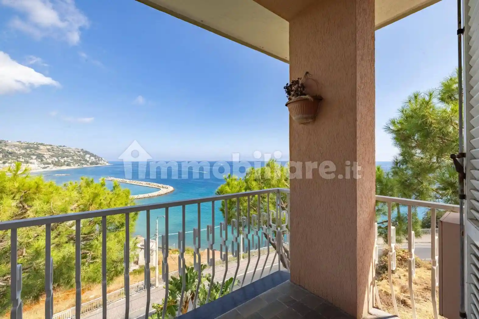 Appartamento in vendita a Bordighera