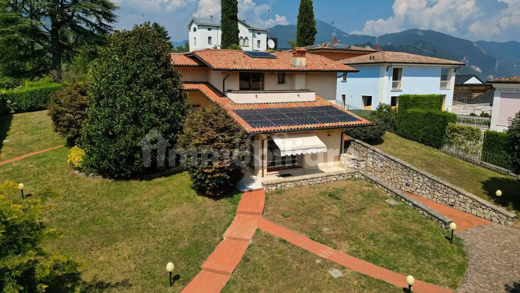 Villa in vendita a Villongo