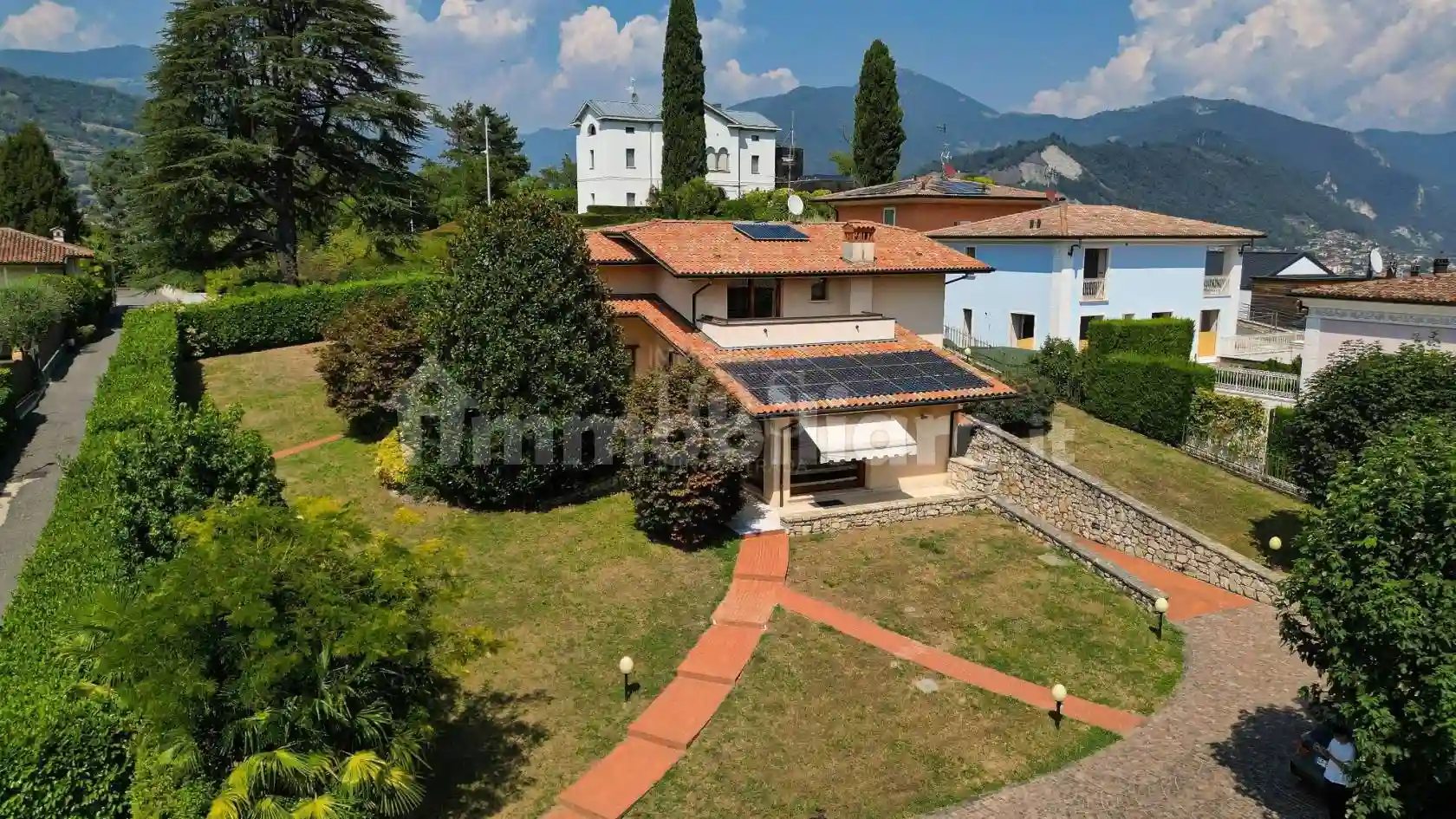 Villa - foto 2