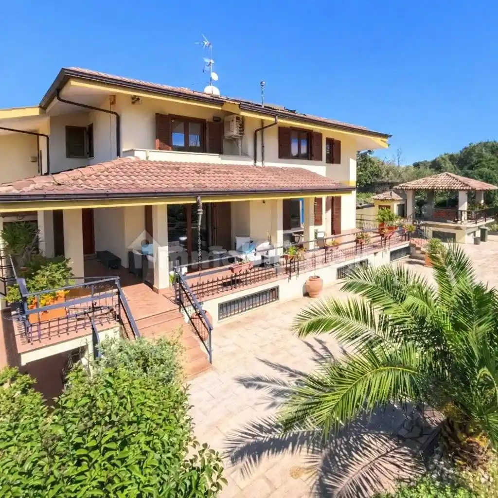 Villa in vendita a Frascati