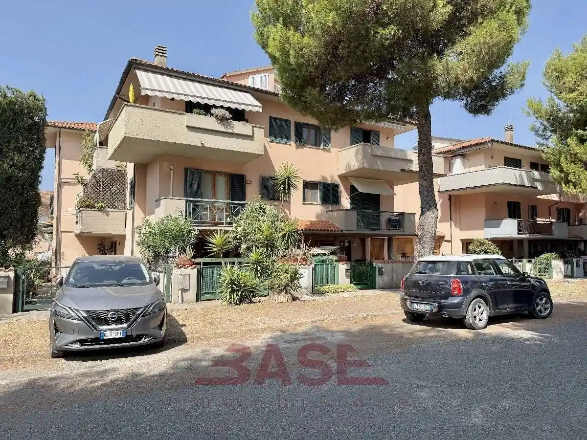 Appartamento in vendita a Cecina