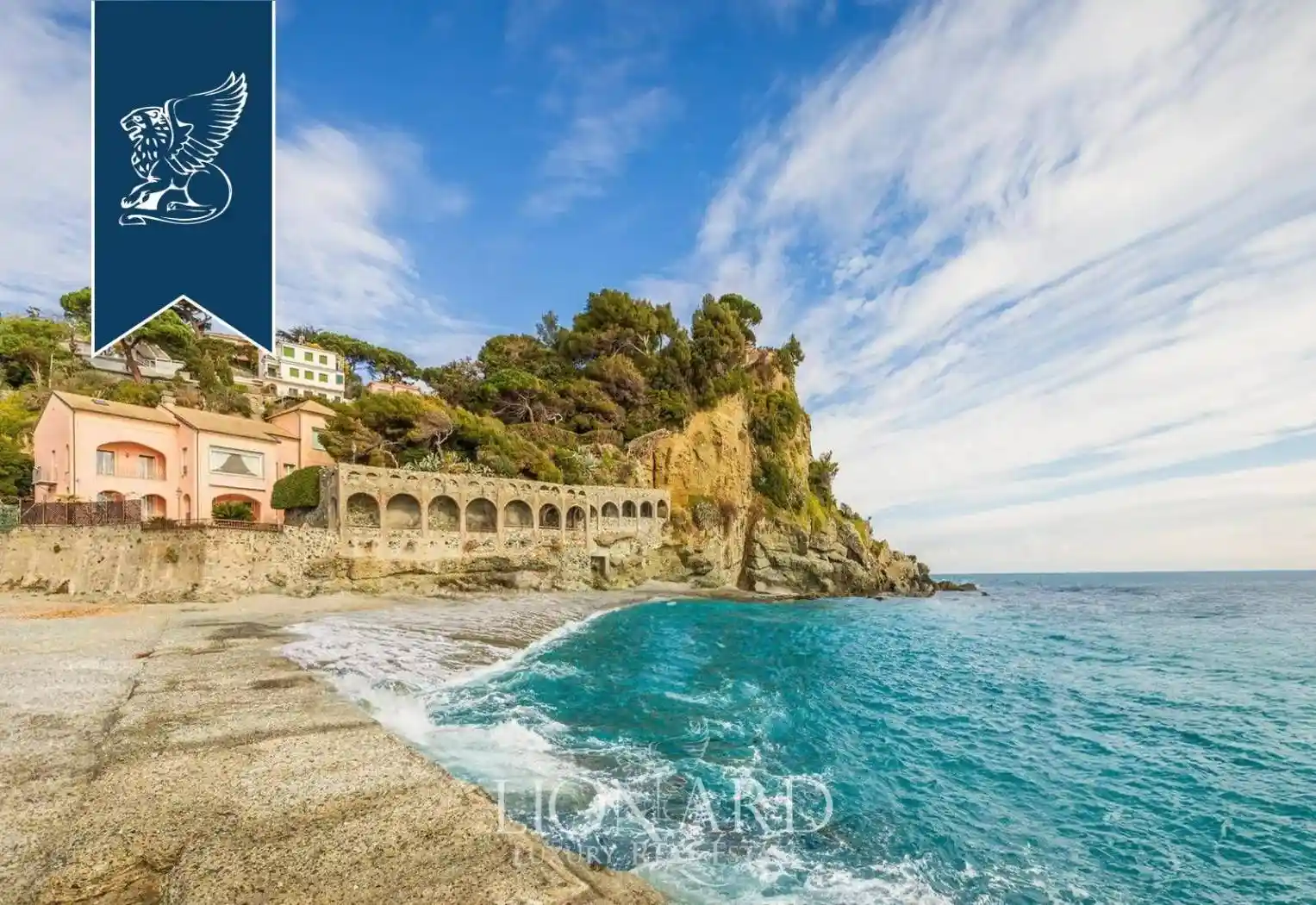 Villa in vendita a Albisola Superiore