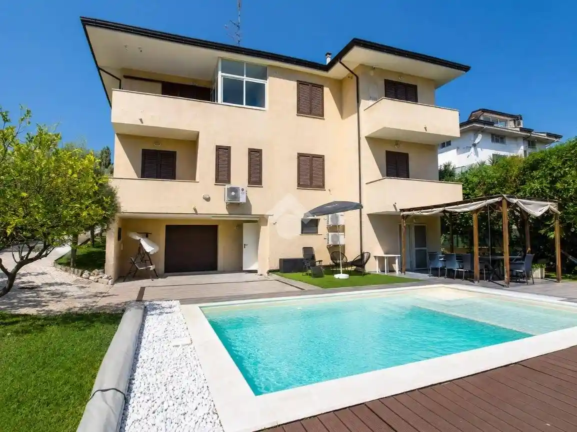 Villa in vendita a Tortoreto