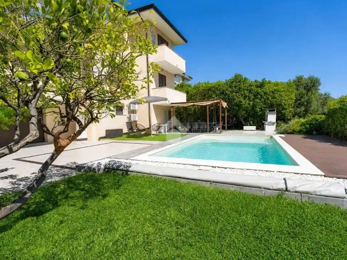 Villa - foto 3