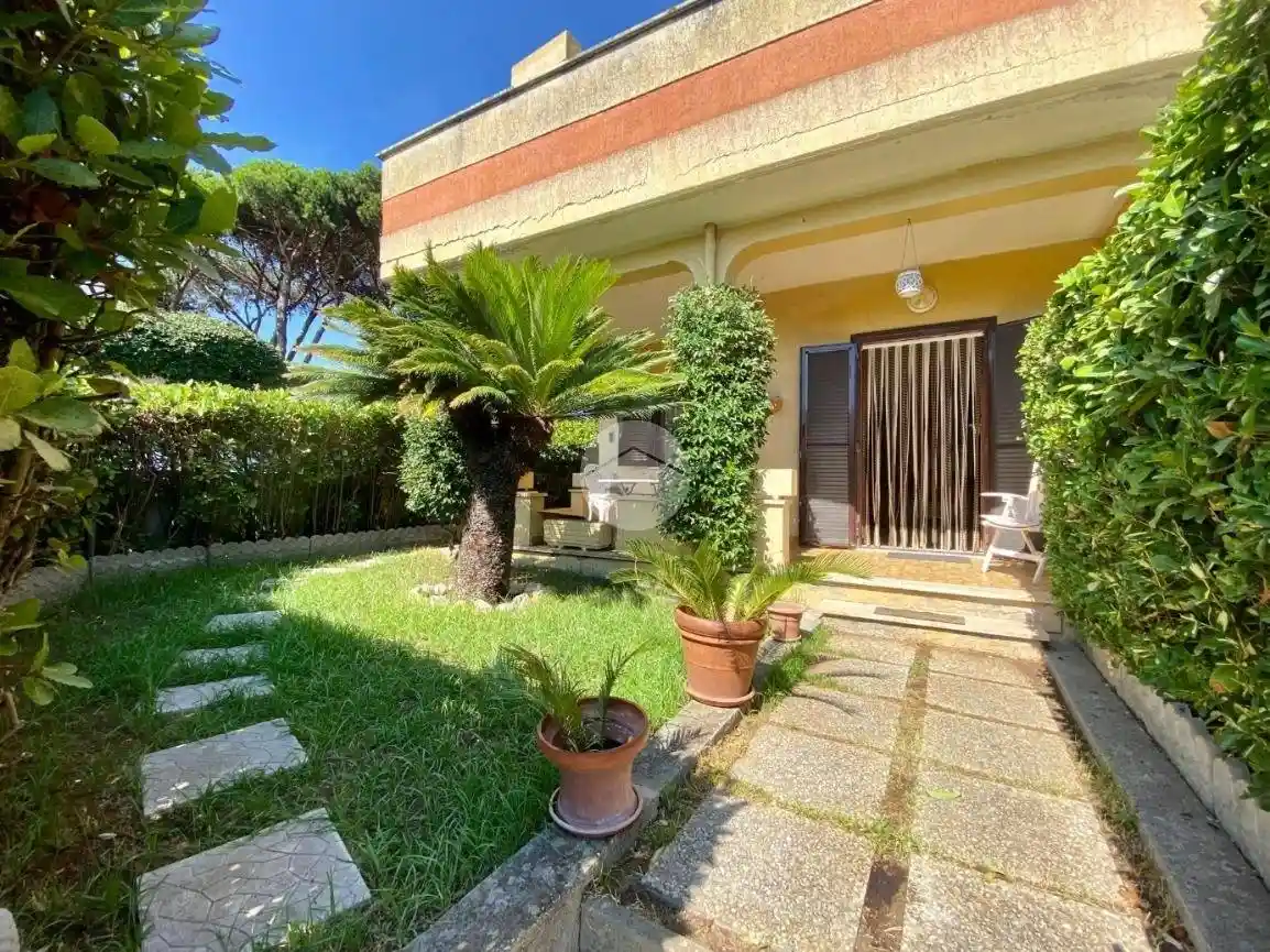 Villa in vendita a Ardea