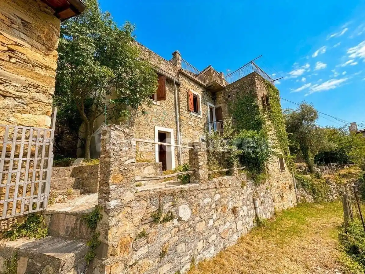Rustico - Casale in vendita a Erli