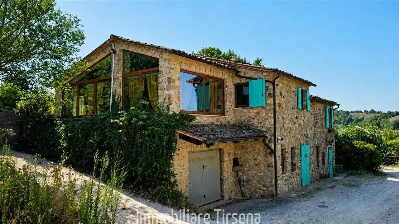 Rustico - Casale in vendita a Fabro