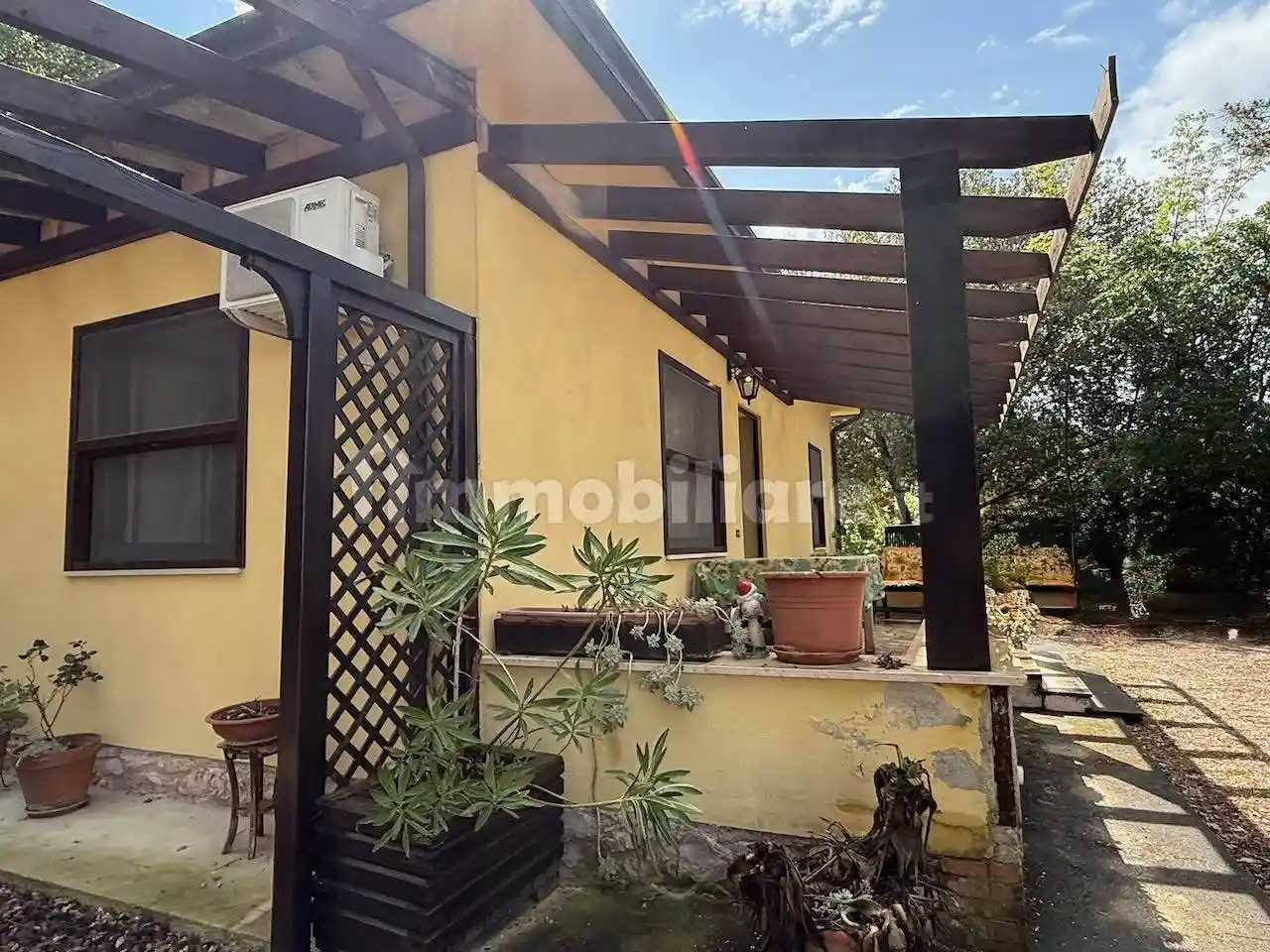 Casa indipendente in vendita a Bettona