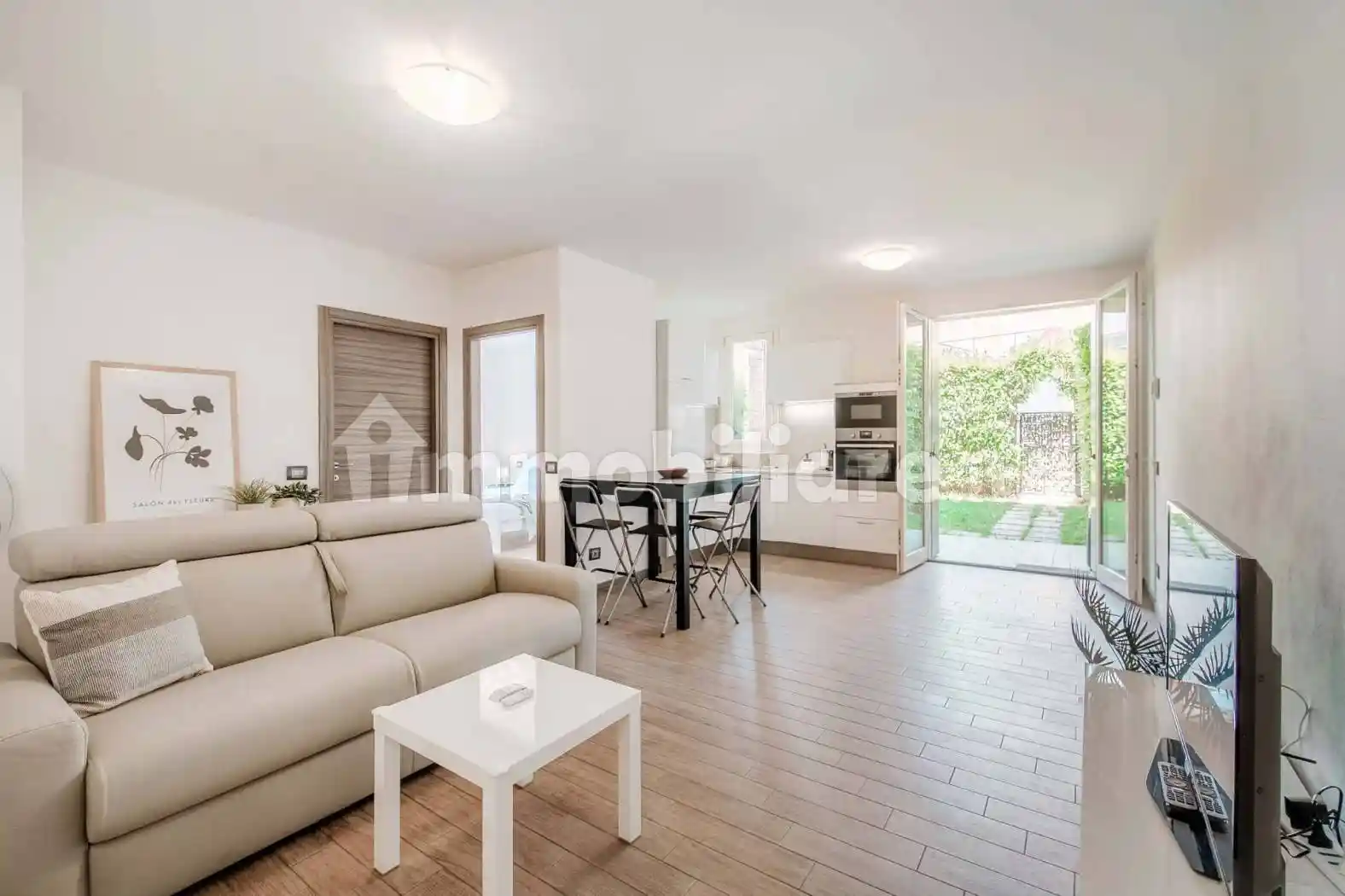 Appartamento in affitto a Abbadia Lariana