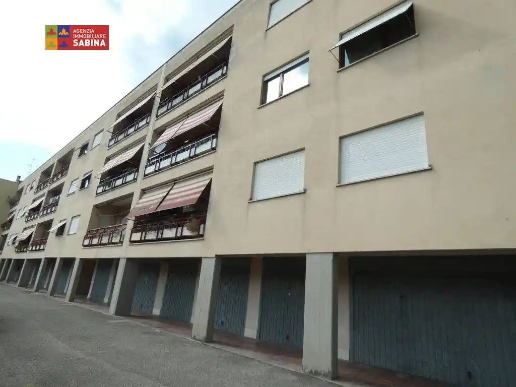 Appartamento in vendita a Poggio Mirteto