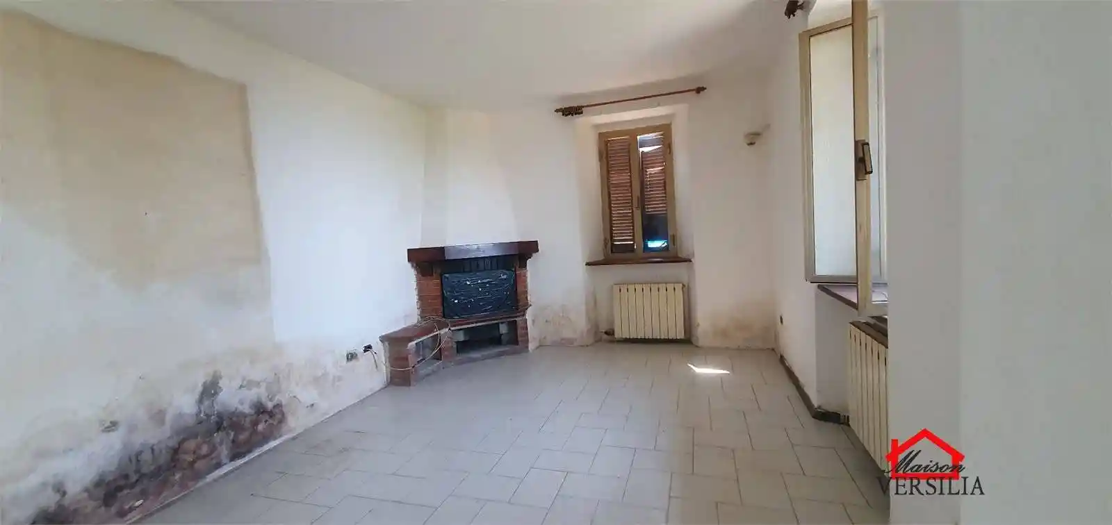 Casa indipendente in vendita a Massa