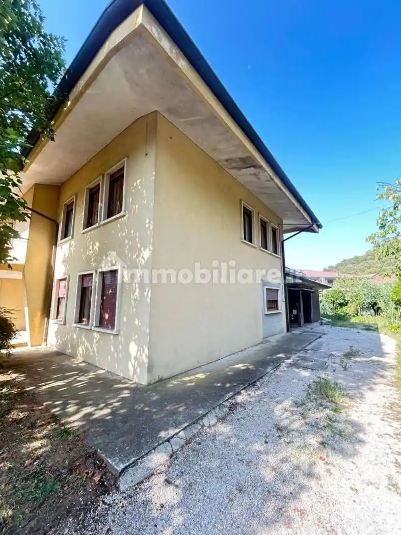 Casa indipendente in vendita a Costabissara
