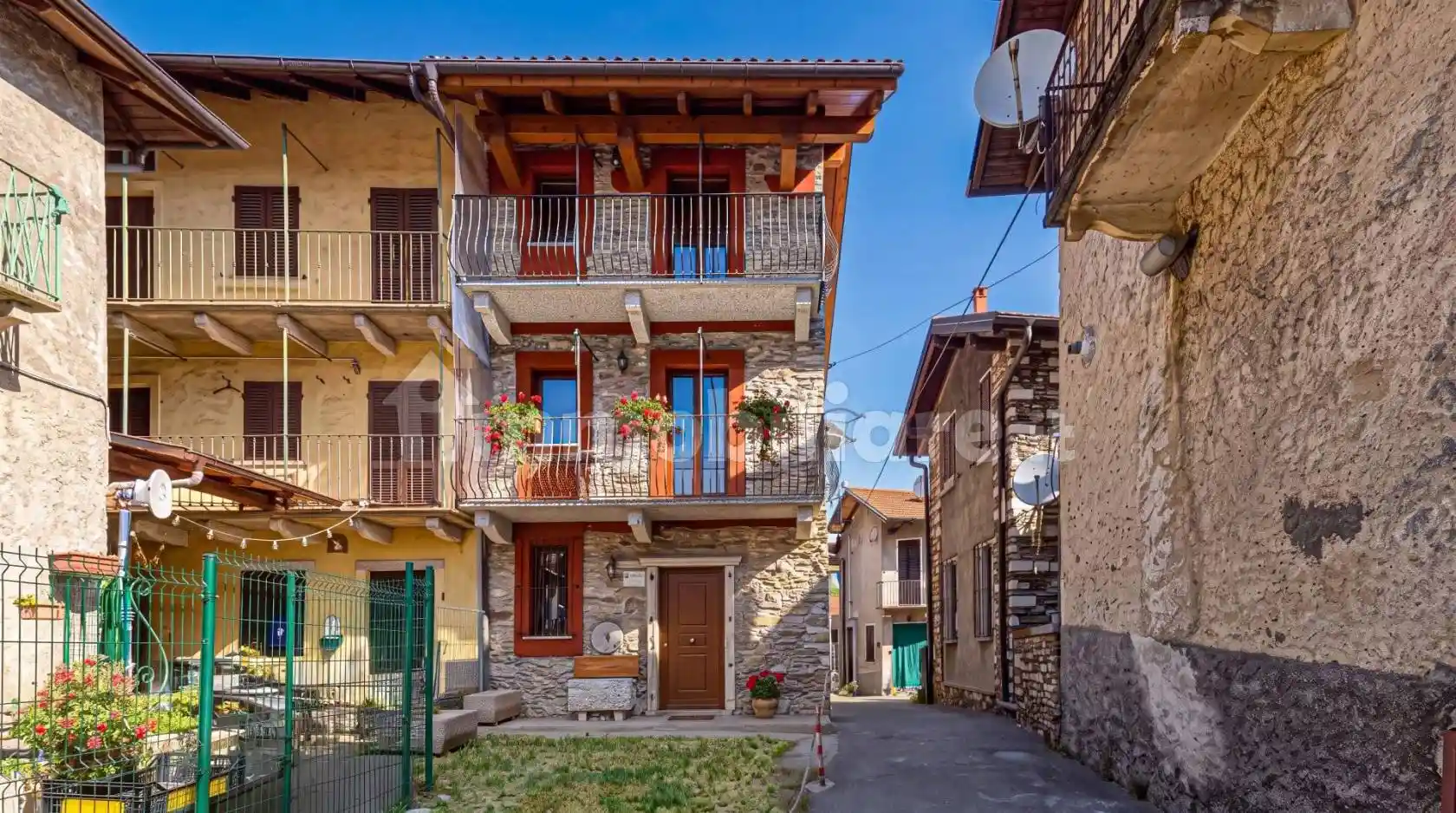 Rustico - Casale in vendita a Stresa