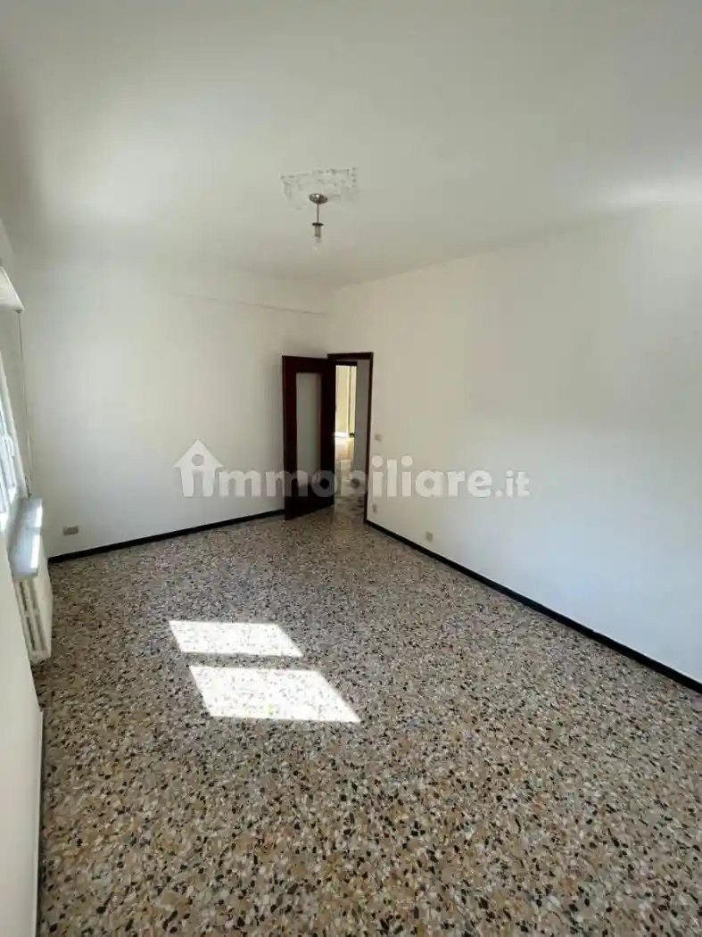 Appartamento in vendita a Imperia