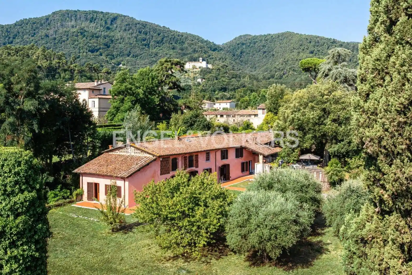 Villa in vendita a Lucca