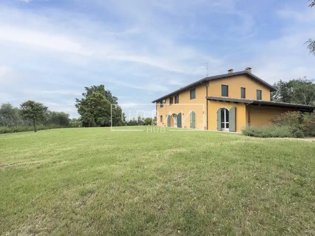 Villa in vendita a Forlì
