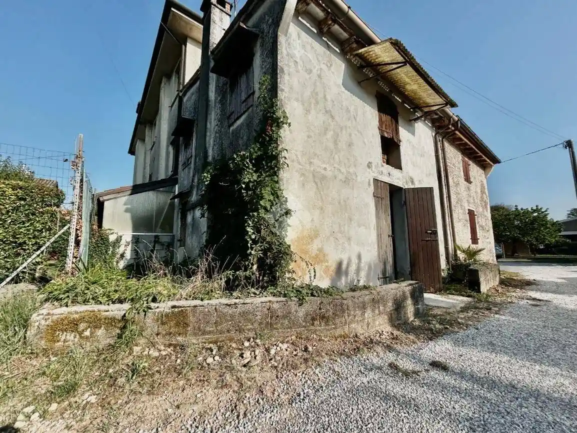 Rustico - Casale in vendita a Caerano di San Marco