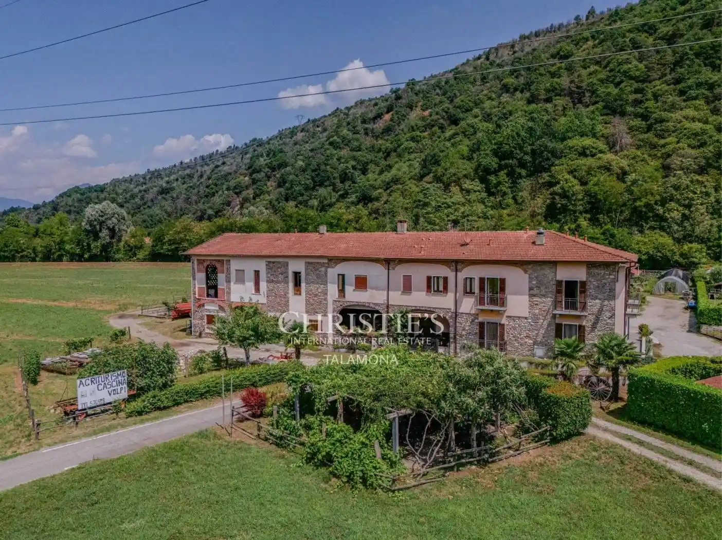 Villa in vendita a Montegrino Valtravaglia