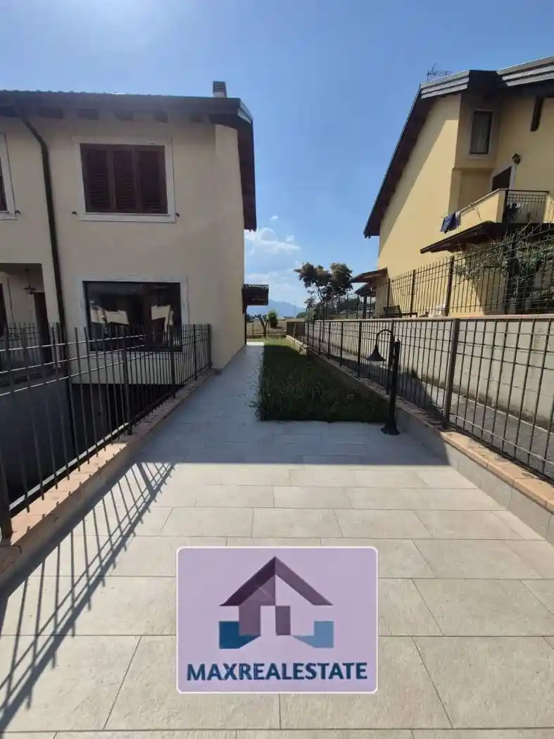 Villetta a schiera in affitto a Frosinone