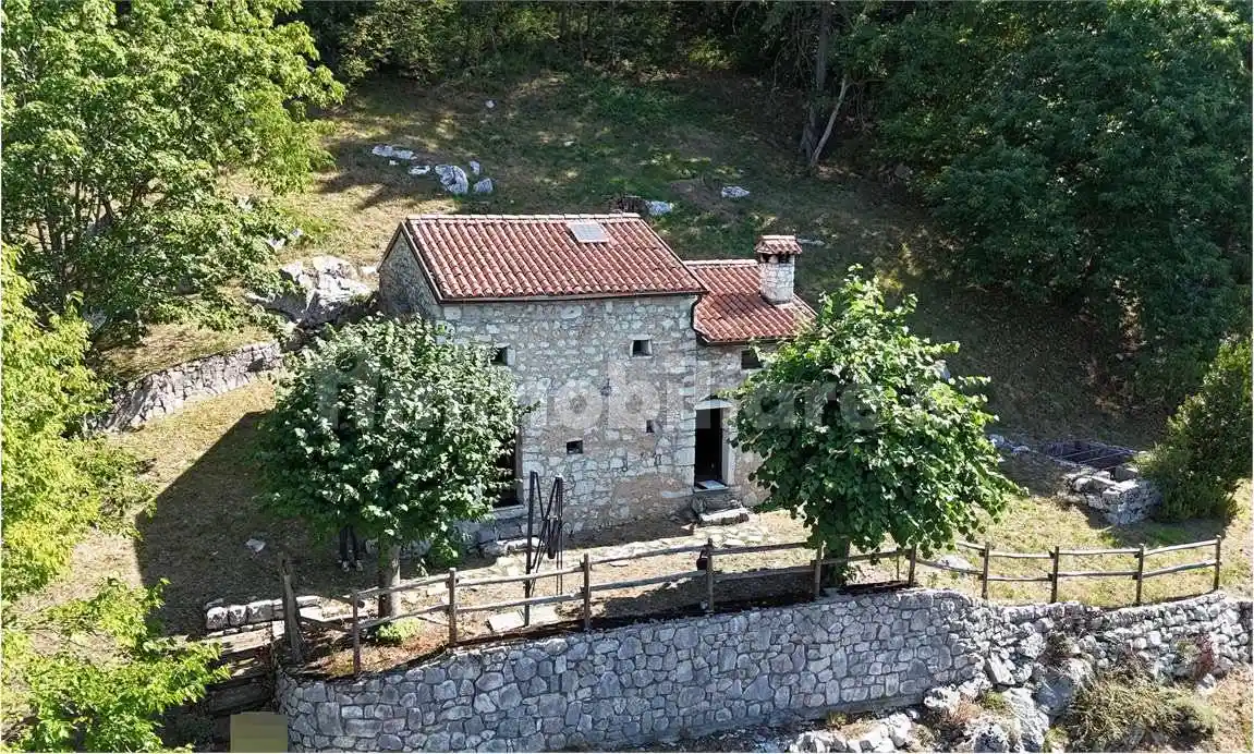 Rustico - Casale in vendita a Sarmede