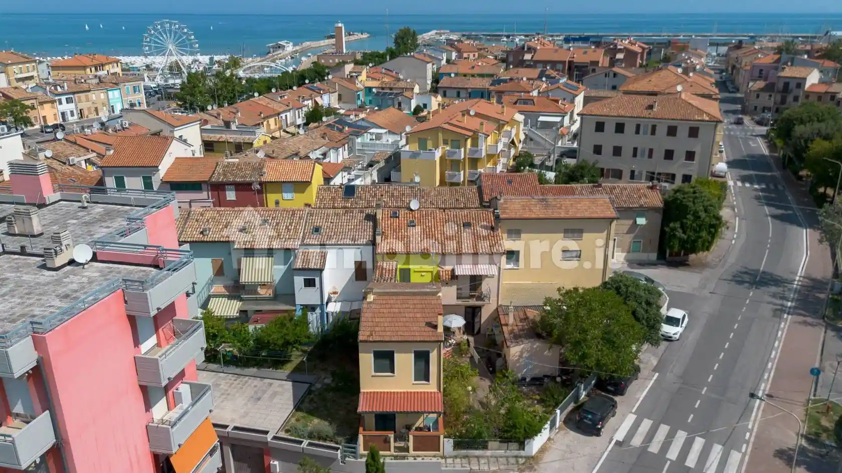 Casa indipendente in vendita a Fano