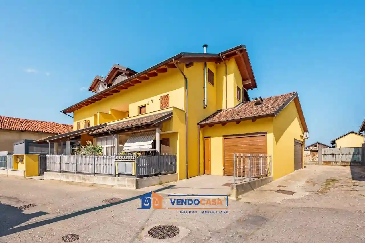 Villa - foto 2