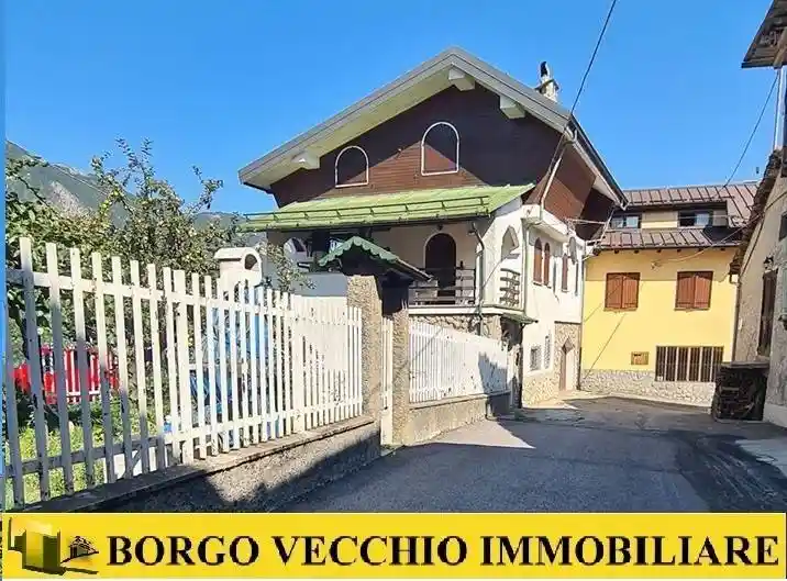 Villa in vendita a Demonte