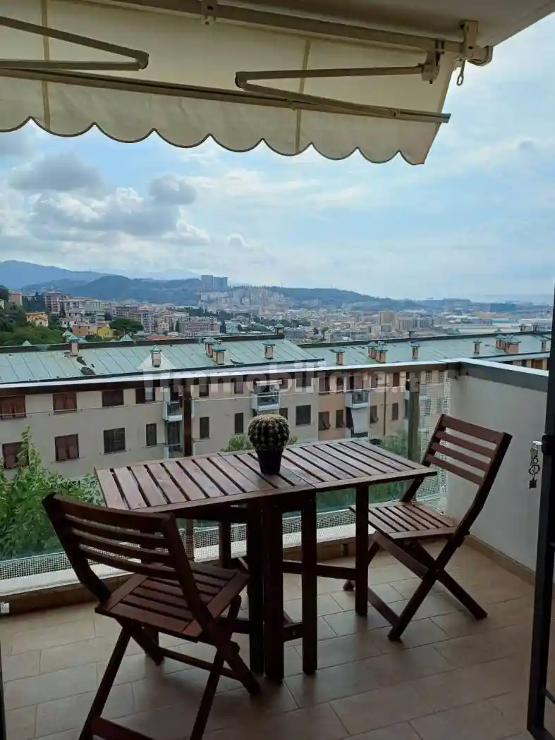 Appartamento in vendita a Genova
