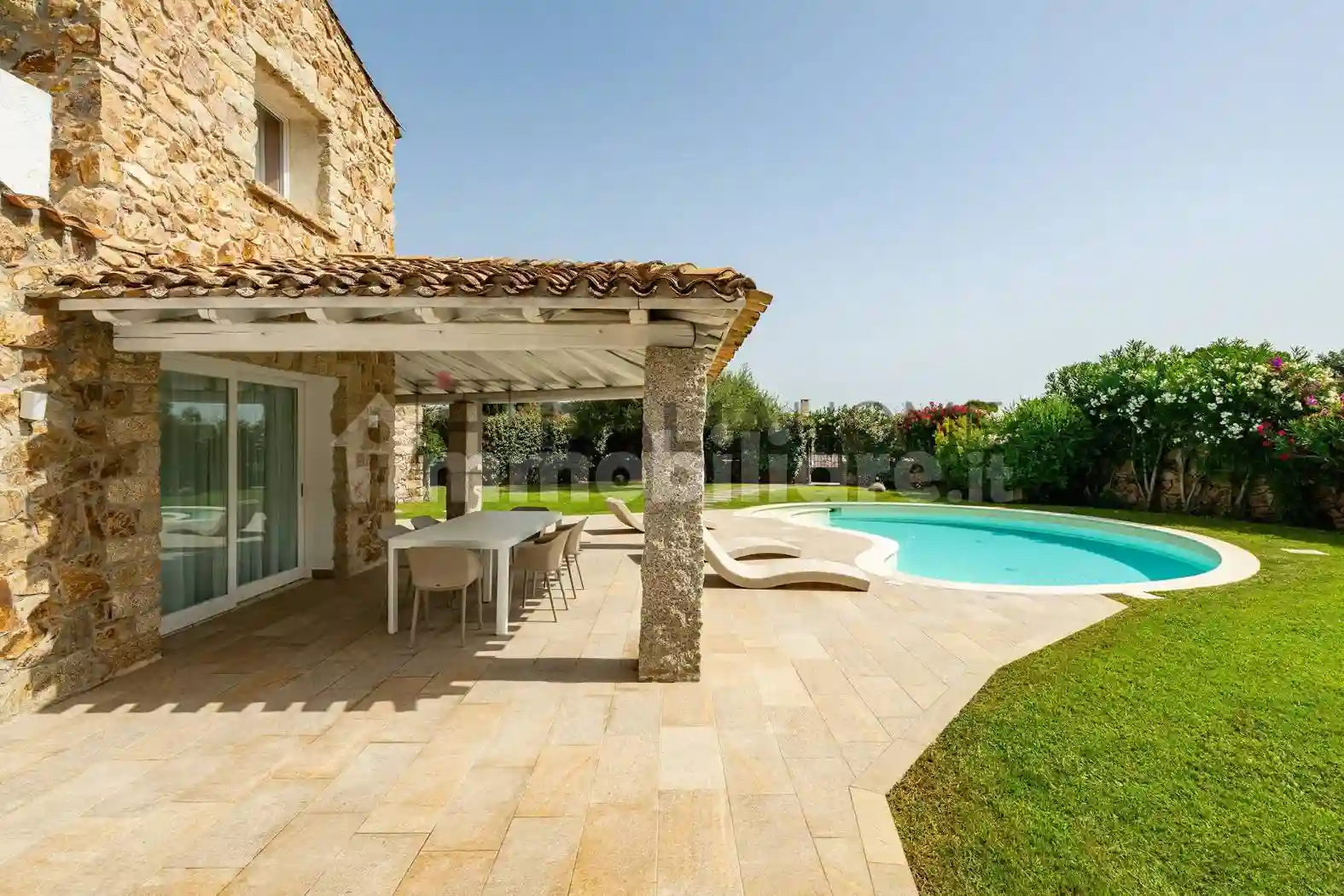 Villa - foto 2