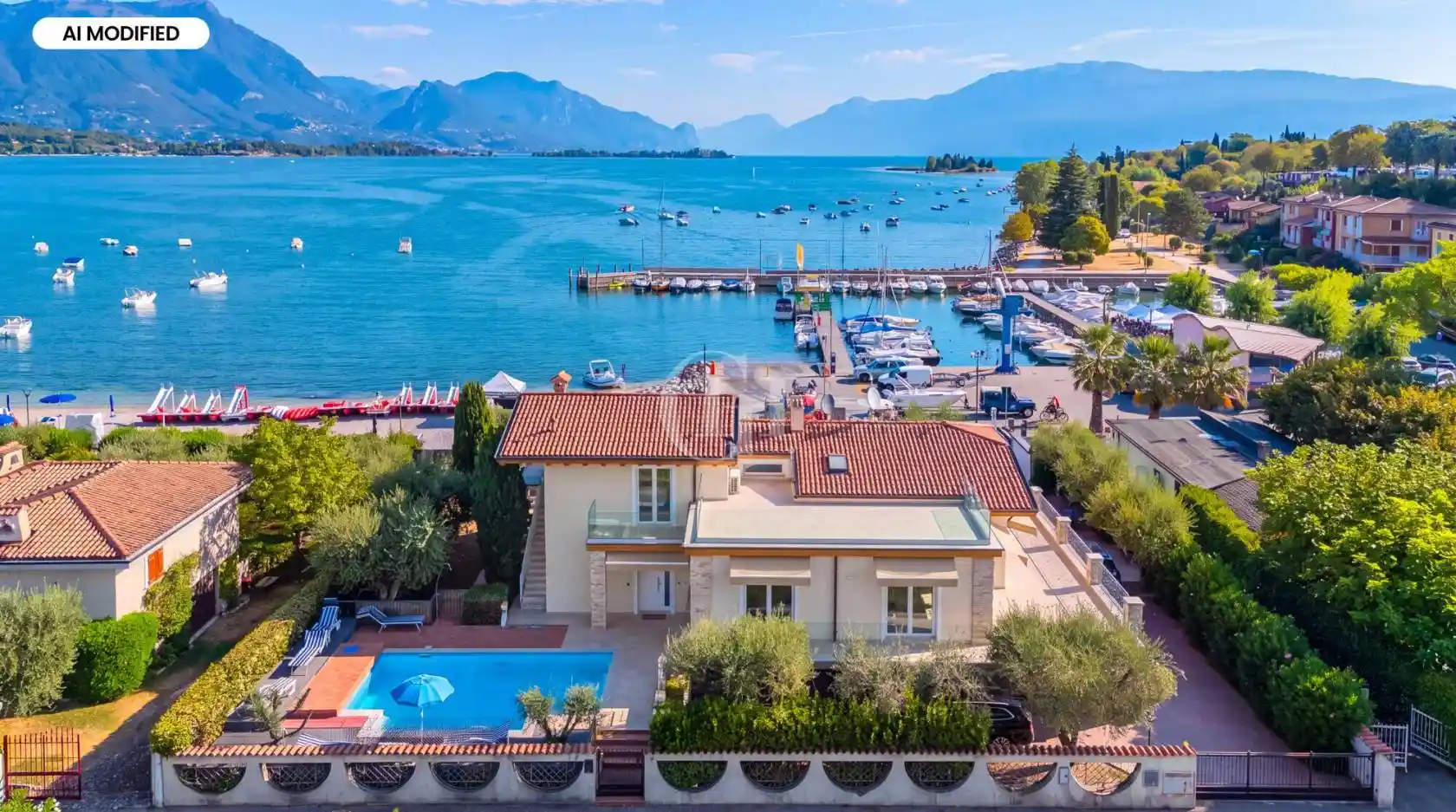 Villa in vendita a Manerba del Garda