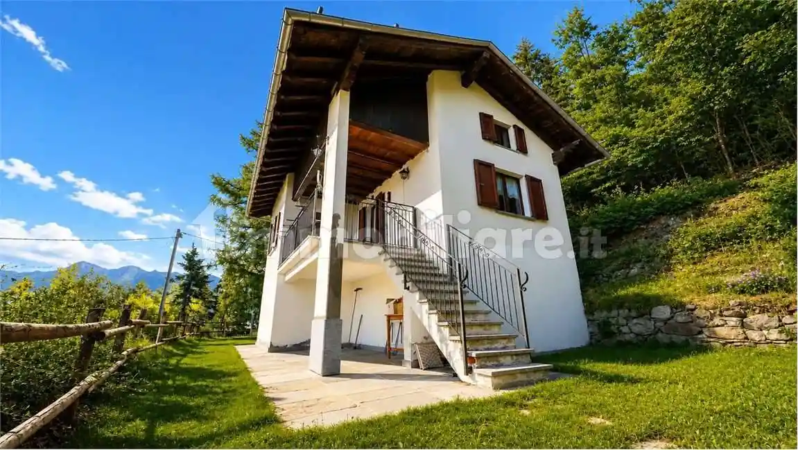 Casa indipendente in vendita a Charvensod