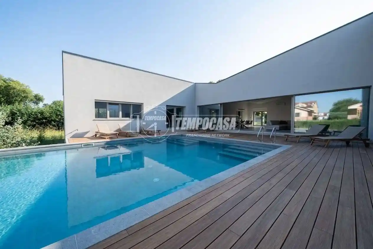 Villa in vendita a Selvazzano Dentro