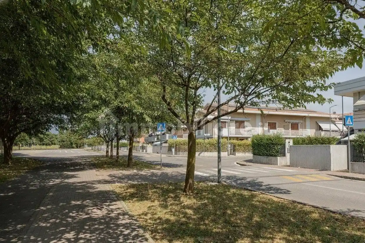 Appartamento in vendita a Bonate Sopra