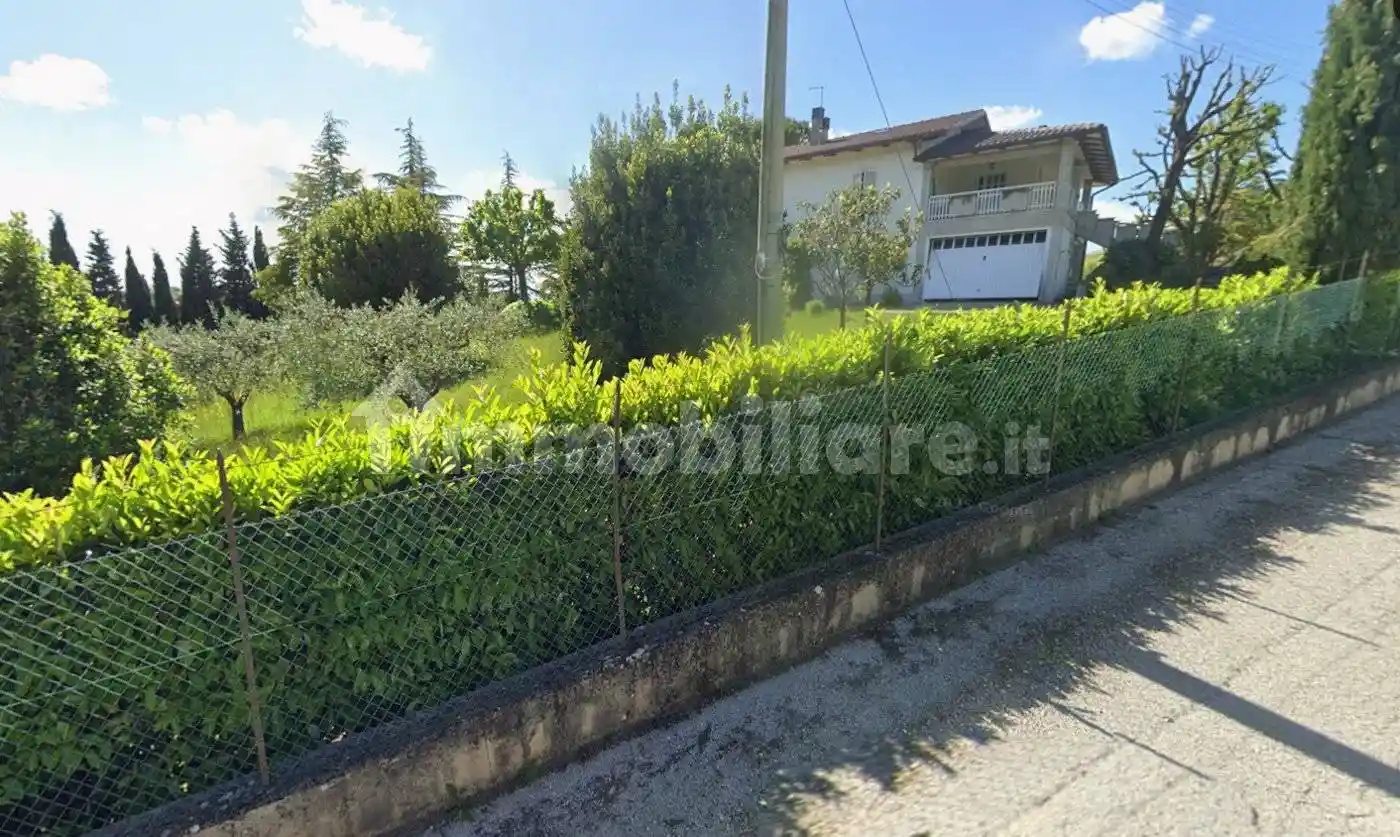 Casa indipendente in vendita a Perugia