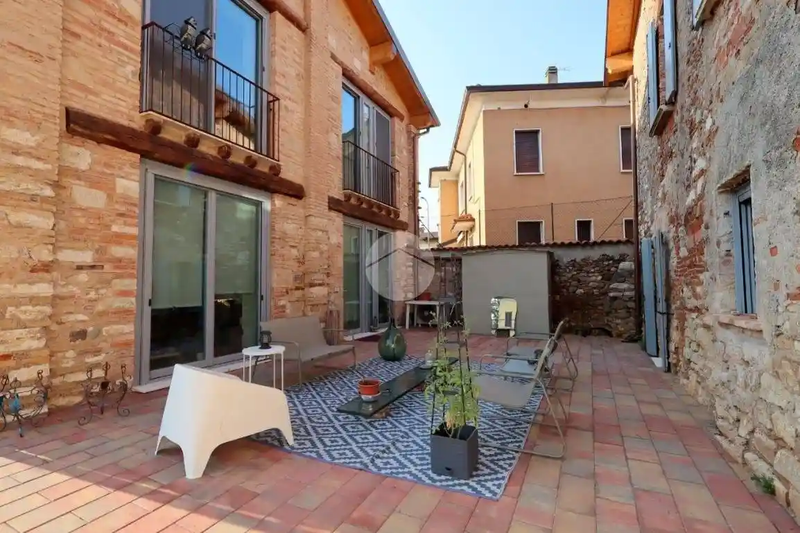 Casa indipendente in vendita a Castenedolo