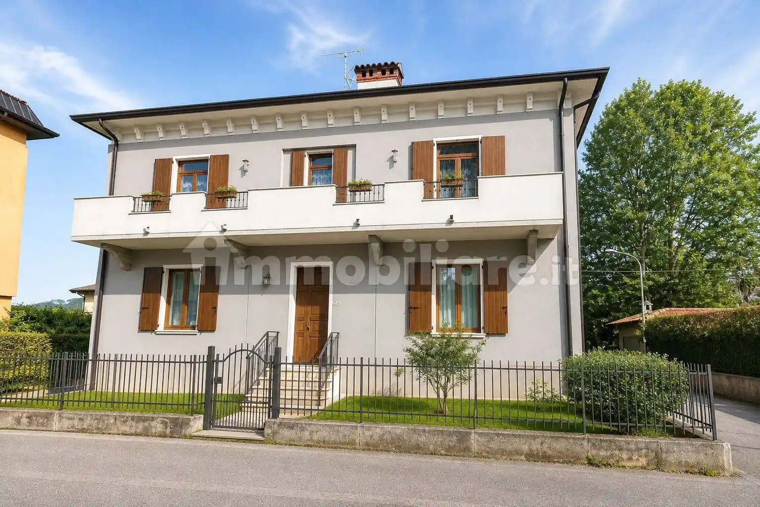 Villa in vendita a Prevalle