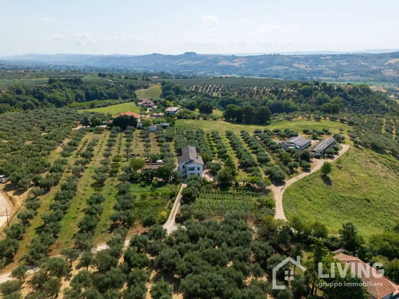 Rustico - Casale in vendita a Loreto Aprutino