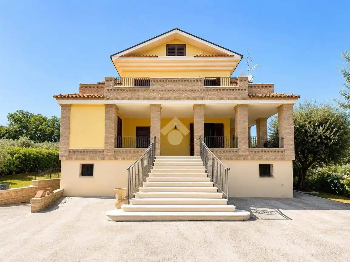 Villa in vendita a Giulianova