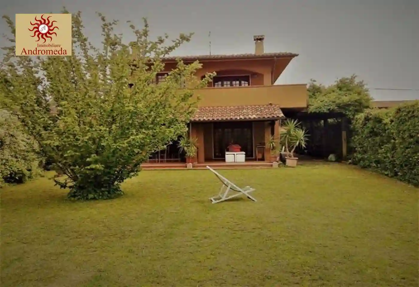 Villa - foto 2