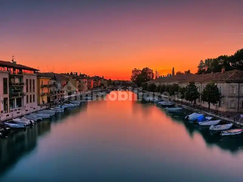 Appartamento in vendita a Peschiera del Garda